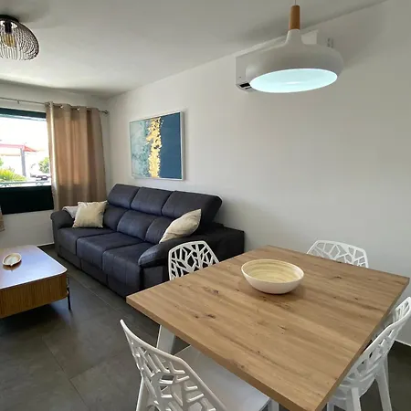 Lejlighed Suite4you 50 Meters From The And Main Avenue Ac Wifi Int Tv Channels *