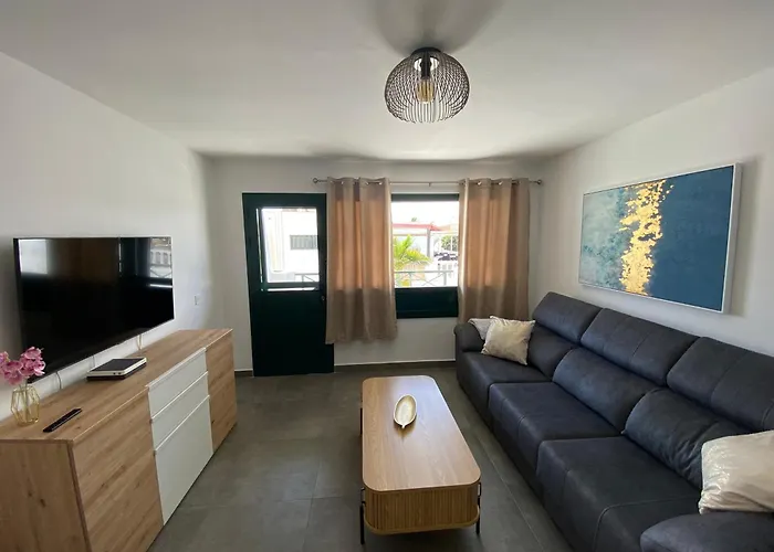 דירה Suite4you 50 Meters From The And Main Avenue Ac Wifi Int Tv Channels