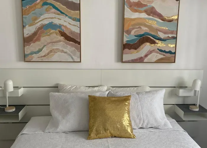 Suite4you 50 Meters From The And Main Avenue Ac Wifi Int Tv Channels *